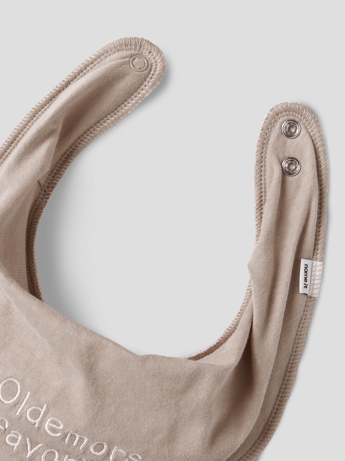 model_shot-front_full